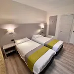 Aurora Hotel