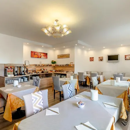 Aurora 3* Местре