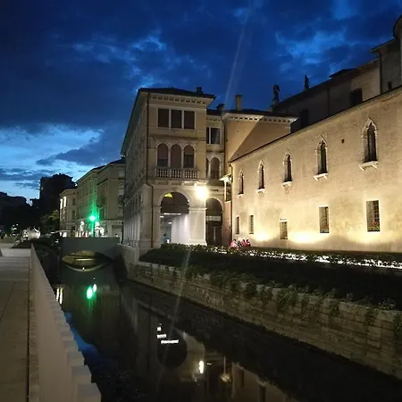 Hotel Aurora 3*