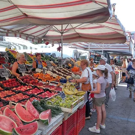 Aurora Отель Местре