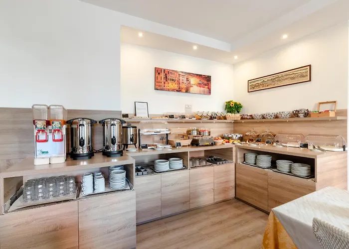 Aurora Ξενοδοχείο Μέστρε