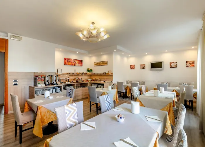 Aurora 3* Μέστρε