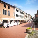 Hotel Aurora 3*