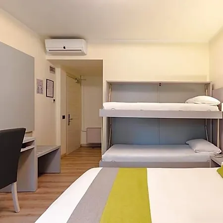 Aurora 3*