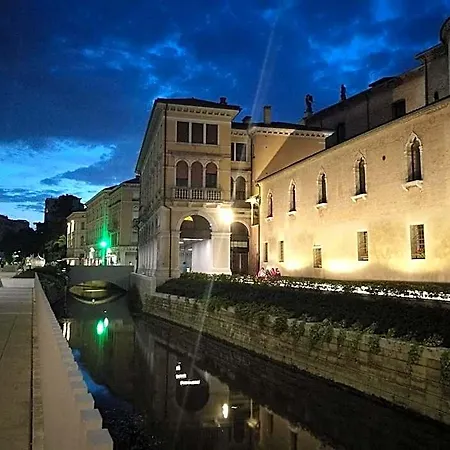 Aurora Mestre